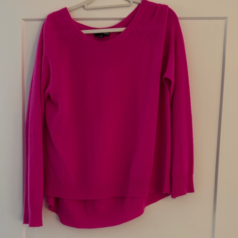 Aqua Cashmere Pink Pullover Sweater